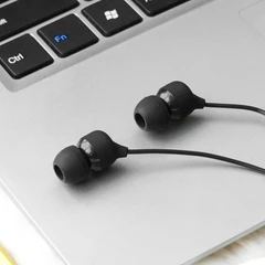 ataru-simple-earphone---hitam