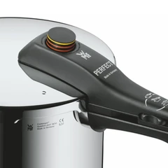 wmf-6.5-ltr-perfect-panci-presto-dengan-flame-guard---silver