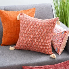 informa-45x45-cm-vibrant-sarung-bantal-sofa-heritage