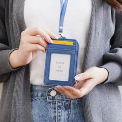 ataru-holder-id-card-dengan-ritsleting---biru