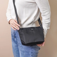 ataru-ukuran-small-tas-selempang-nylon---hitam