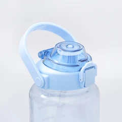 ataru-2-ltr-botol-minum-tritan-dengan-handle---biru-muda