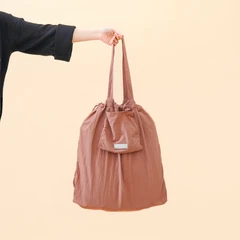 ataru-tote-bag-lipat-nylon---cokelat-coral