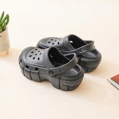 ataru-ukuran-37-sandal-wanita-clog-sling-back---hitam