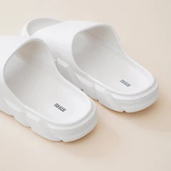 ataru-ukuran-40/41-sandal-thick-slides-texture---putih