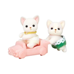 sylvanian-families-set-mainan-boneka-chihuahua-dog-twins-54310