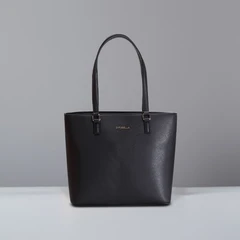 chrisbella-thys-tote-bag-dengan-zipper---hitam