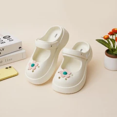 ataru-ukuran-39/40-sandal-wanita-clogs-mary-jane---putih