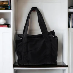 passport-peribelle-tote-bag-jacquard---hitam