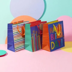 main image Ataru 26.5x33x14 Cm Set 3 Pcs Tas Kado Birthday - Mix