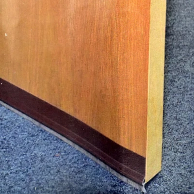 Gambar Krisbow Penutup Lubang Bawah Pintu PVC-Pileseal 1 M - Cokelat