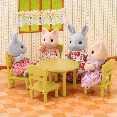 Gambar Sylvanian Families Set Ebs Table And Chair 5144