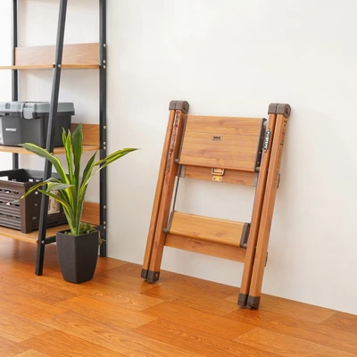 Gambar Fixsteps Tangga Lipat Aluminium Slim 2 Step Motif Kayu 63 cm