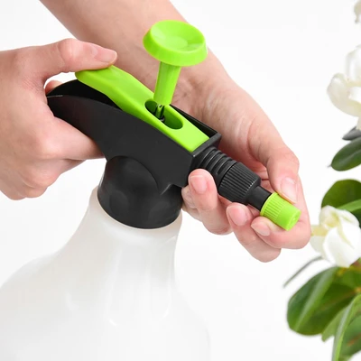 Gambar Yardsmith Alat Semprot Tanaman 2 Liter - Hijau
