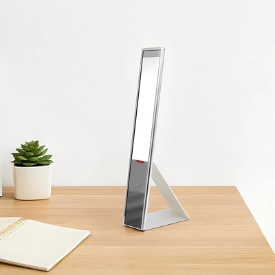 Gambar Eglare Lampu Meja LED 7 Watt Triangle - Silver