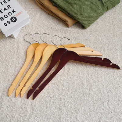 Gambar Stora Hanger Baju Kayu 44.5 cm Set 5 pcs - Cokelat