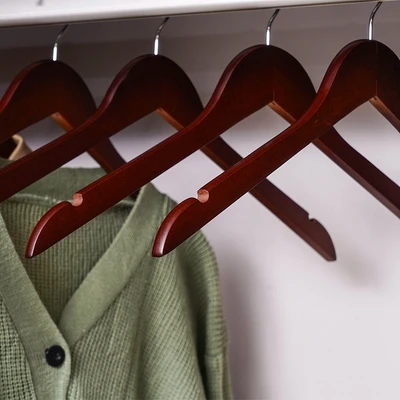 Gambar Stora Hanger Baju Kayu 44.5 cm Set 5 pcs - Cokelat