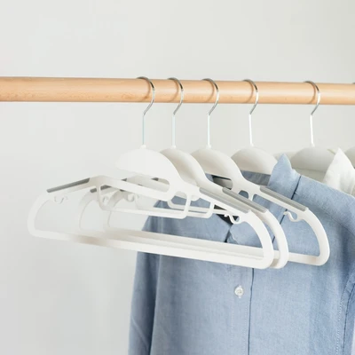 Gambar Informa Smart Hanger Baju Plastik Anti Slip 41.3 cm Set 5 pcs - Abu-Abu Muda