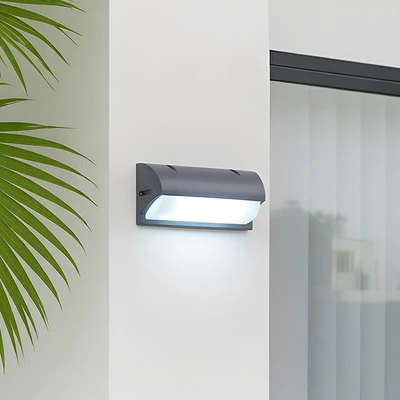 Gambar Krisbow Lampu Dinding Outdoor Tube 10 Watt Cool Daylight