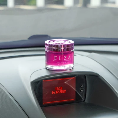 Gambar Flamingo Elza Soft Linen Pengharum Mobil