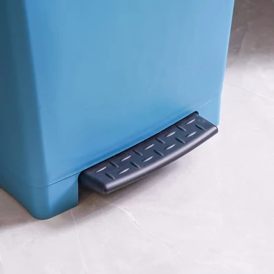 Gambar Tatay Tempat Sampah Pedal Plastik Cubic 23 Liter - Biru Atlantic