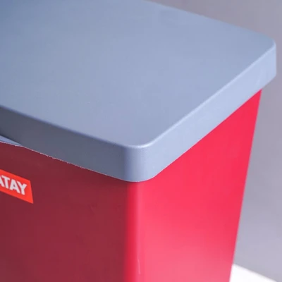 Gambar Tatay Tempat Sampah Pedal Plastik Cubic 23 Liter - Merah