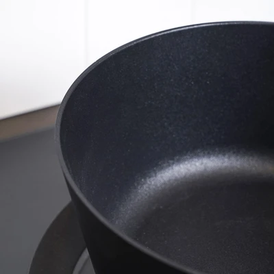Gambar Scanpan Techniq Panci Saucepan 22 cm - Hitam