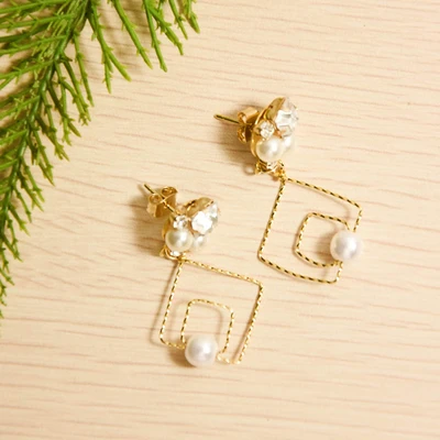 Gambar Ataru Anting Dangle Pearl Crystal