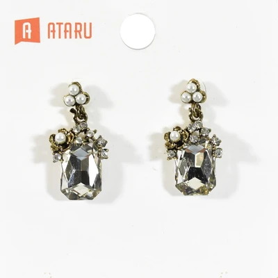 Gambar Ataru Anting Rectangle Crystal Dangle