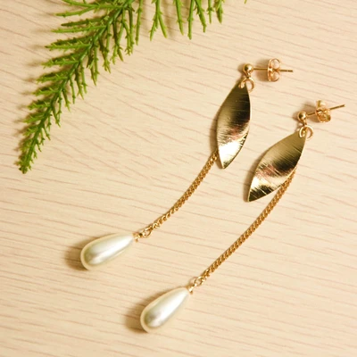 Gambar Ataru Anting Long Teardrop - Gold