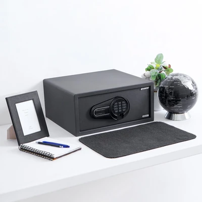 Gambar Krisbow Brankas Hotel Digital 42x37x20 cm 20HOL - Hitam
