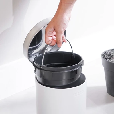 Gambar Krisbow Tempat Sampah Pedal Stainless Steel Round 3 Liter - Putih