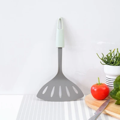 Gambar Cooking Color Prun Spatula Turner Fish - Hijau