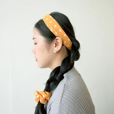 Gambar Ataru Ikat Rambut Scrunchy Ponytail Polkadot - Kuning