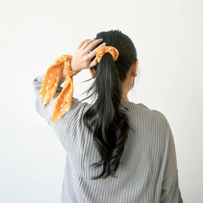 Gambar Ataru Ikat Rambut Scrunchy Ponytail Polkadot - Kuning