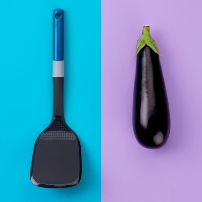 Gambar Tasty Spatula Dengan Parutan 33.7 cm - Navy