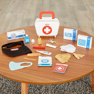 Gambar Little Tikes Playset First Aid Kit