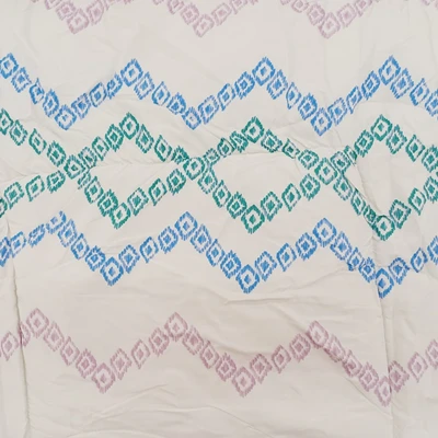 Gambar Selma 135x180 cm Selimut Bantal Polyester Chevron