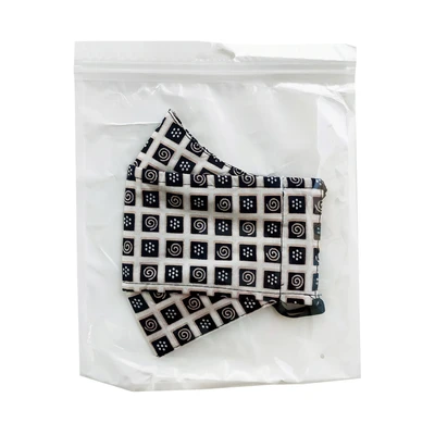 Gambar Pendopo Masker Batik 3D Motif Kotak