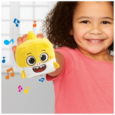 Gambar Wowwee Boneka Baby Shark Song Cube Refresh Random