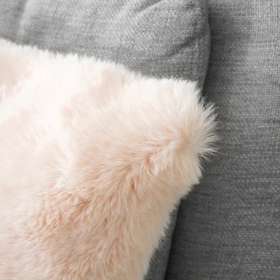 Gambar Informa Bantal Sofa Frosty Faux Fur 45x45 cm - Krem