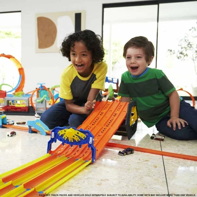 Gambar Hot Wheels Playset Actmassive Loop Mayhem Gtv14