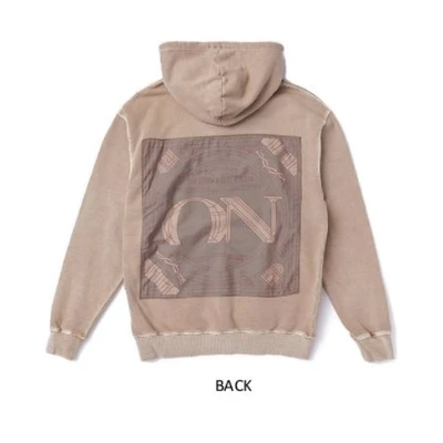 Gambar Bts Ukuran M On Hoodie - Cokelat