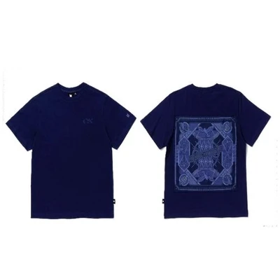 Gambar Bts Ukuran M On Tee T-shirt - Biru Navy