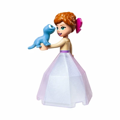 Gambar LEGO Disney Princess Anna Castle Courtyard 43198