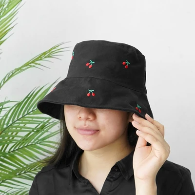 Gambar Ataru Topi Bucket Reversible Cherry - Hitam