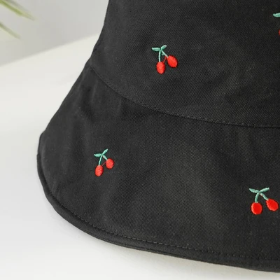 Gambar Ataru Topi Bucket Reversible Cherry - Hitam