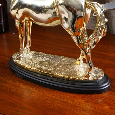 Gambar Informa Patung Miniatur Kuda 26 cm - Gold