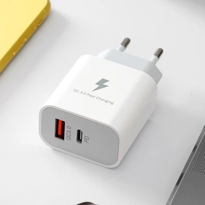 Gambar Ataru Kepala Charger USB-A & USB-C - Putih