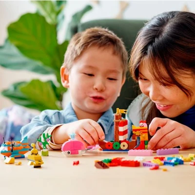 Gambar LEGO Classic Creative Ocean Fun 11018